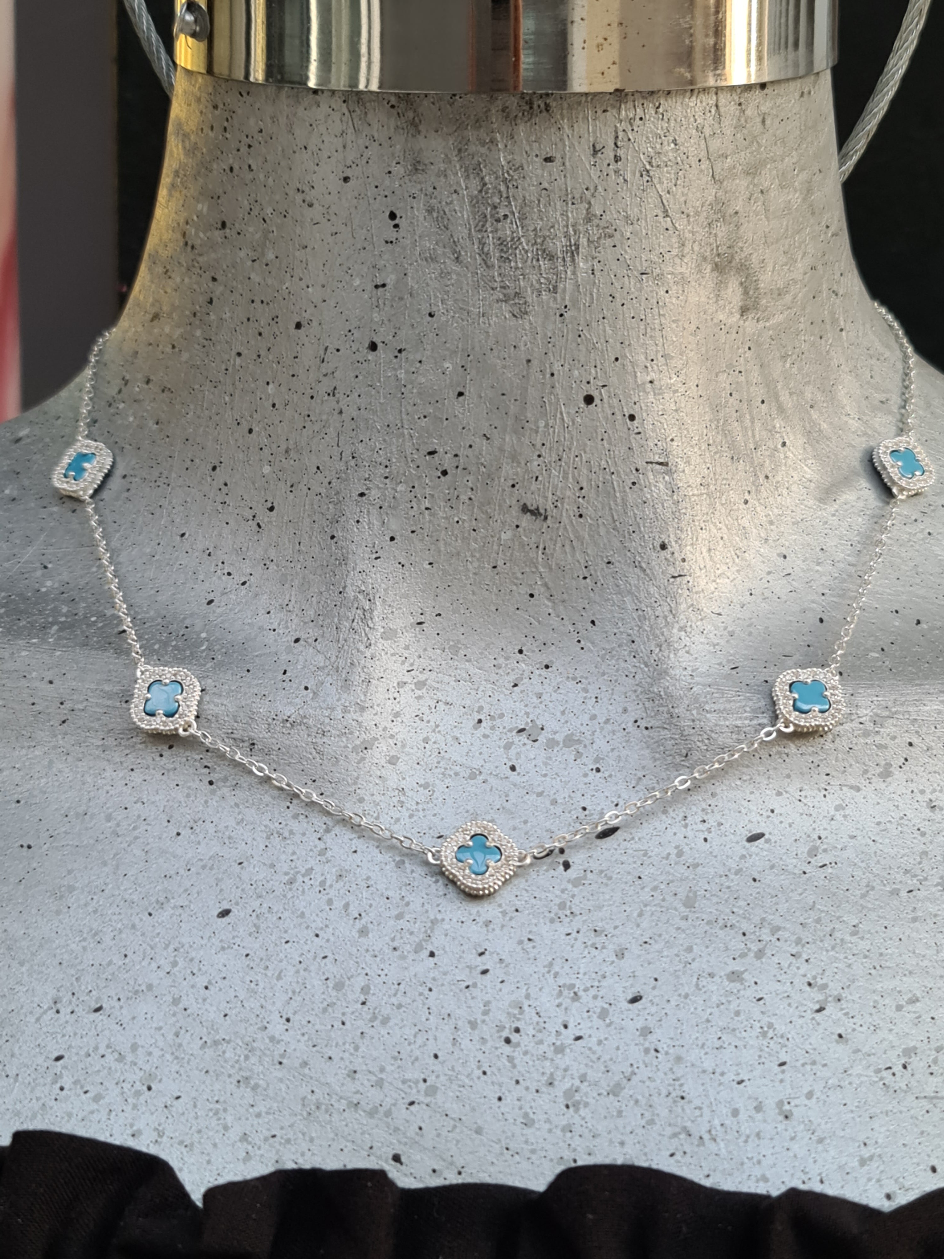 Gargantilla de Plata Turca 5 Treboles Azules Con Zirconias 50cm