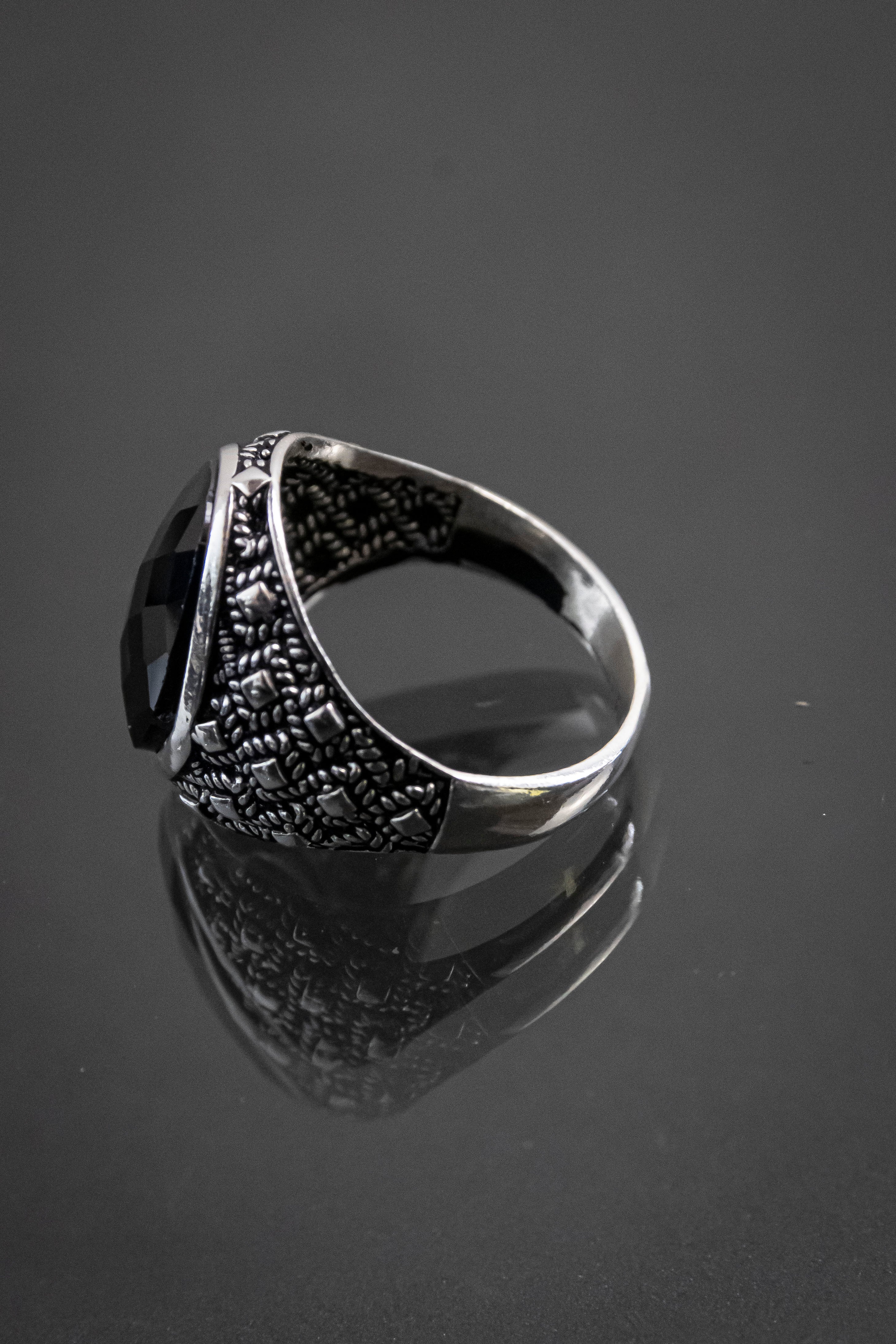 Anillo De Caballero Plata Esterlina Con Piedra Natural Negra