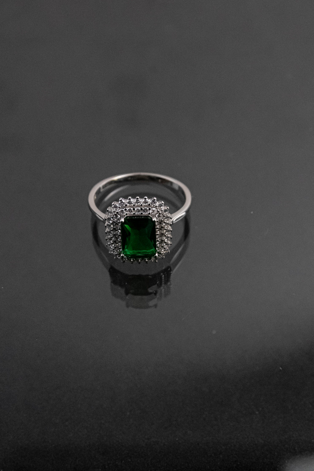 Anillo De Plata Turca Con Piedra Natural Verde Esmeralda De Laboratorio