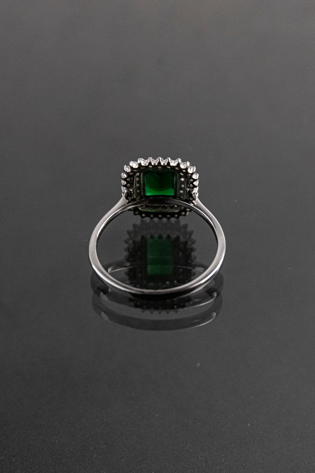 Anillo De Plata Turca Con Piedra Natural Verde Esmeralda De Laboratorio