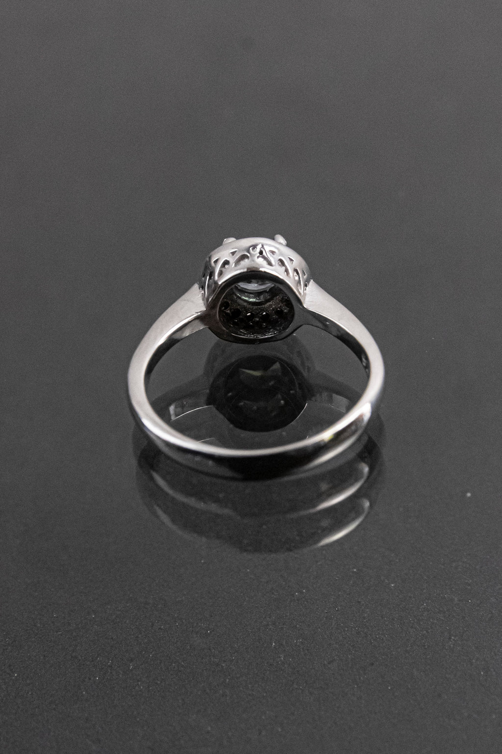 Anillo De Plata Turca Con Piedra Natural Morada De Laboratorio