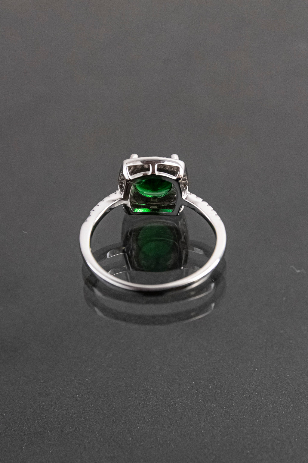 Anillo De Plata Turca Con Piedra Natural Verde Esmeralda De Laboratorio