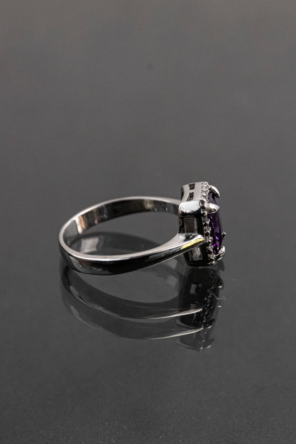 Anillo De Plata Turca Con Piedra Natural Violeta De Laboratorio