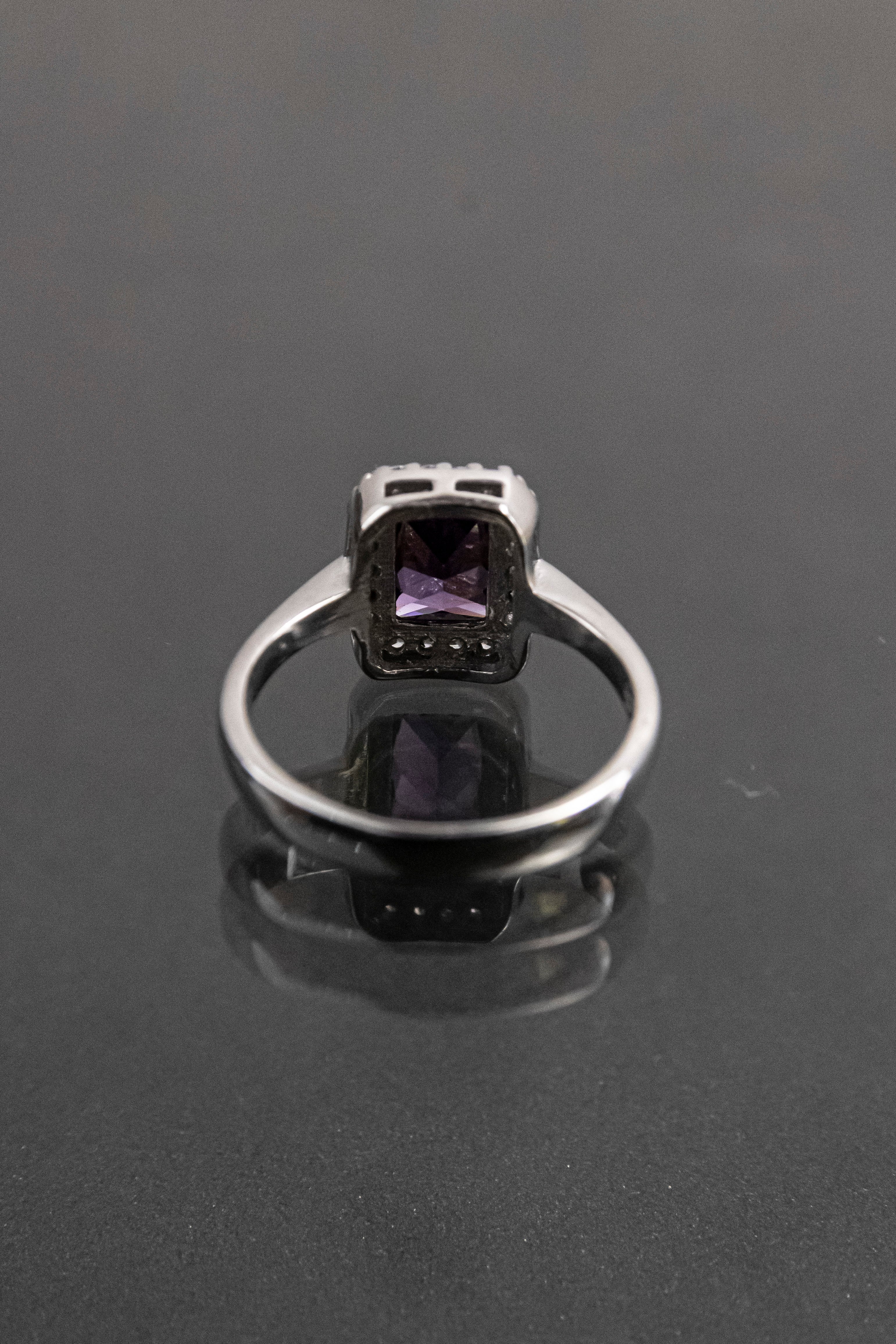 Anillo De Plata Turca Con Piedra Natural Violeta De Laboratorio