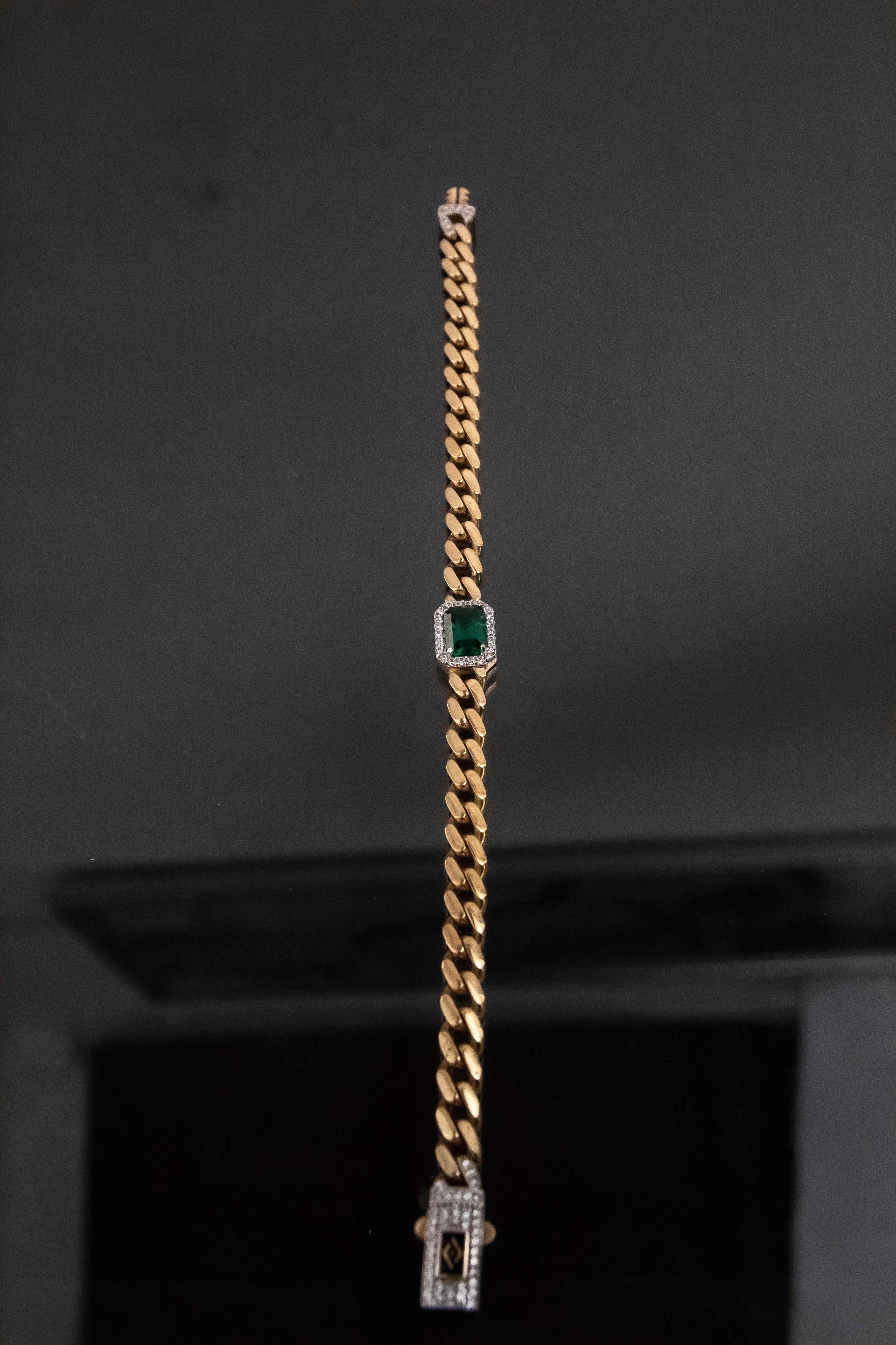 Pulso eslabón Cubano, largo 18.5cm, 6.6mm, Oro 10k
