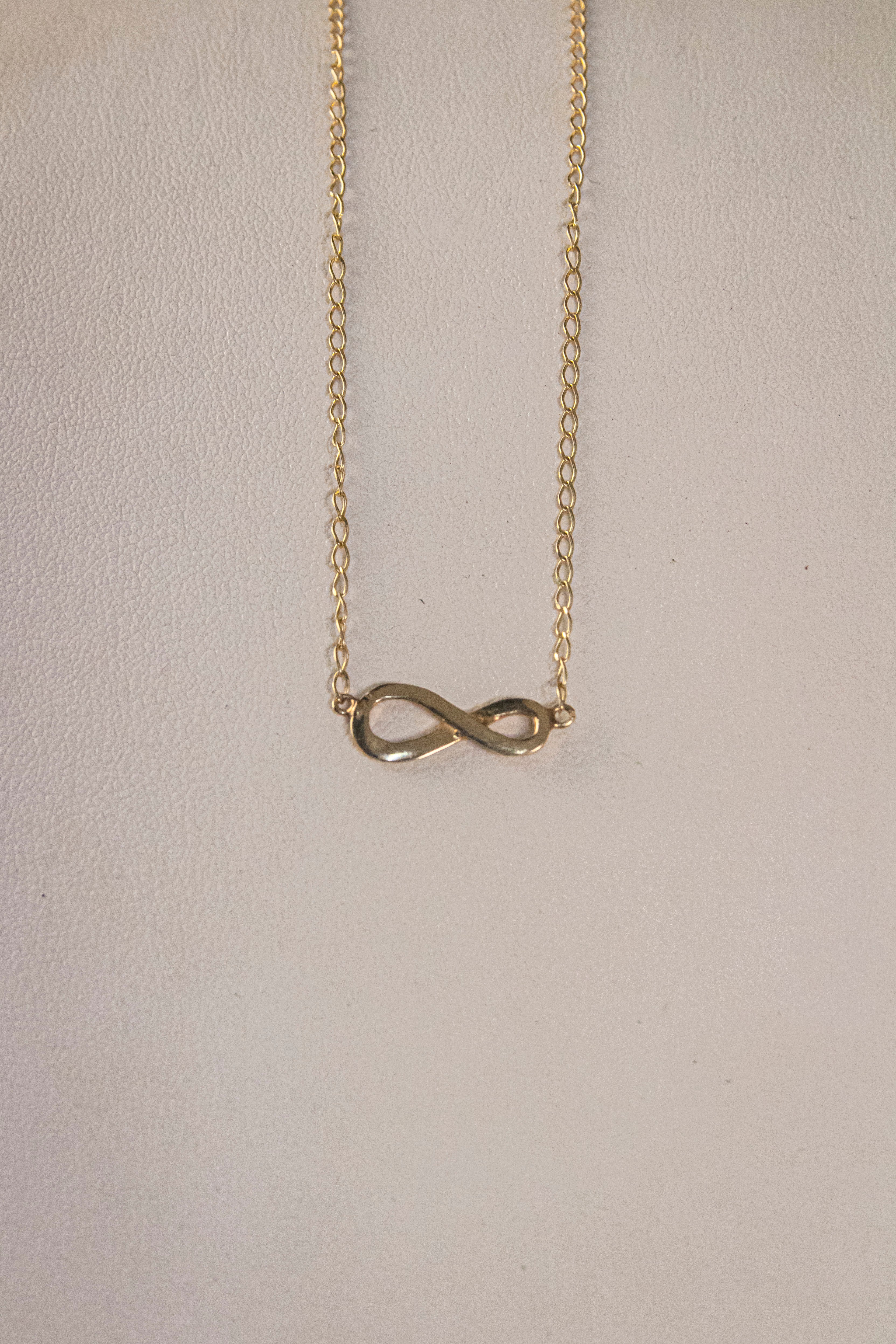 Gargantilla con Infinito, largo 42cm, Italy 14k