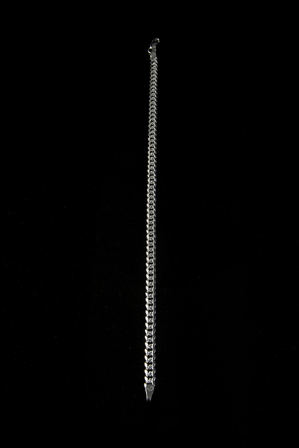 Pulso de Plata Esterlina, eslabón Barbado 4.7mm x 23cm