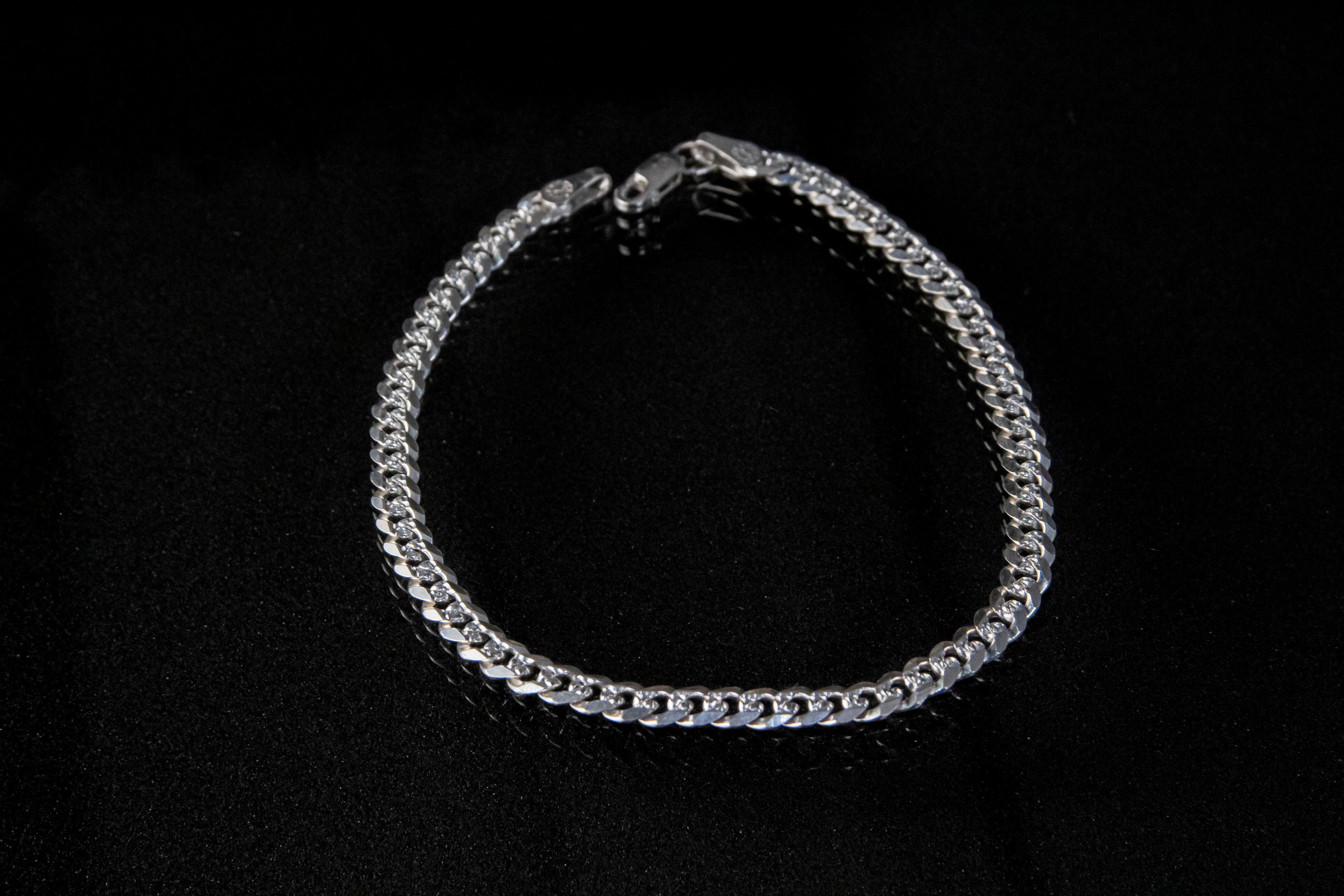Pulso de Plata Esterlina, eslabón Barbado 4.7mm x 23cm