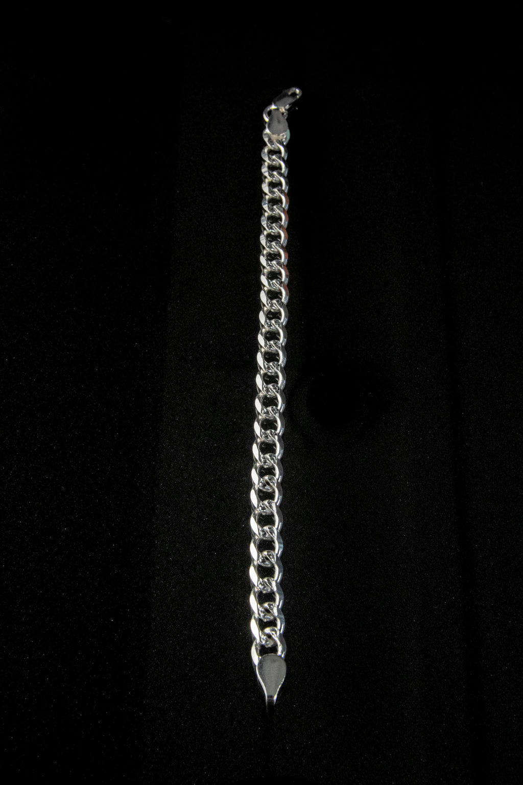 Pulso de Plata Esterlina, eslabón Barbado Diamantado 7.2mm x 18.5cm