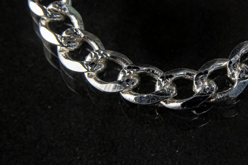 Pulso de Plata Esterlina, eslabón Barbado Diamantado 7.2mm x 18.5cm