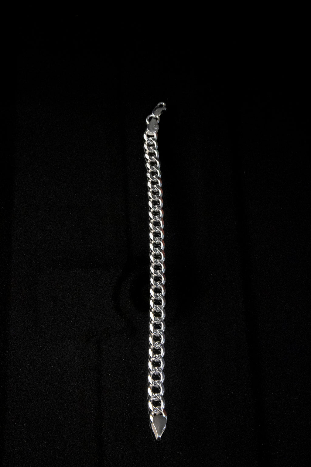Pulso de Plata Esterlina, eslabón Barbado 7.2mm x 19cm