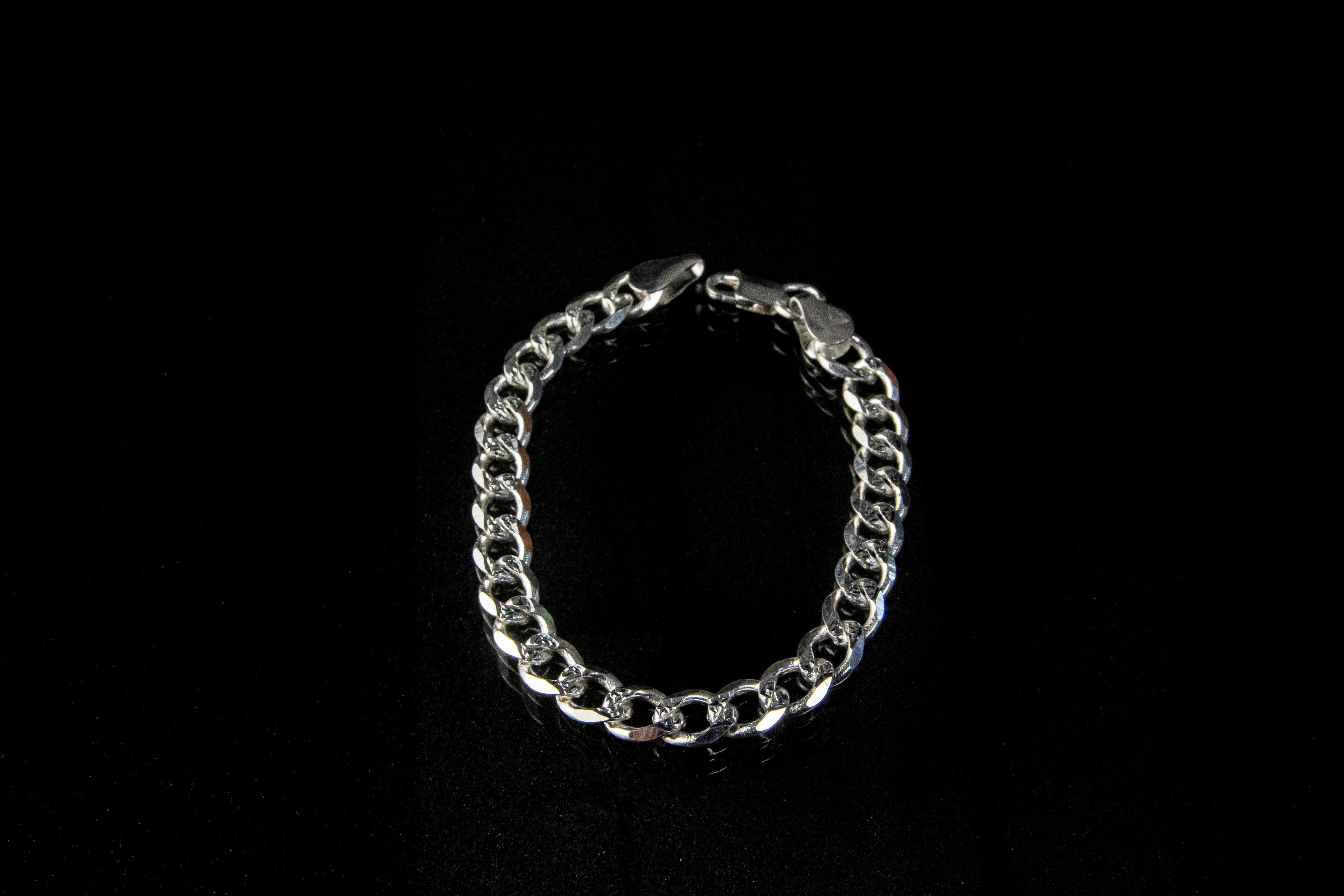 Pulso de Plata Esterlina, eslabón Barbado 7.2mm x 19cm
