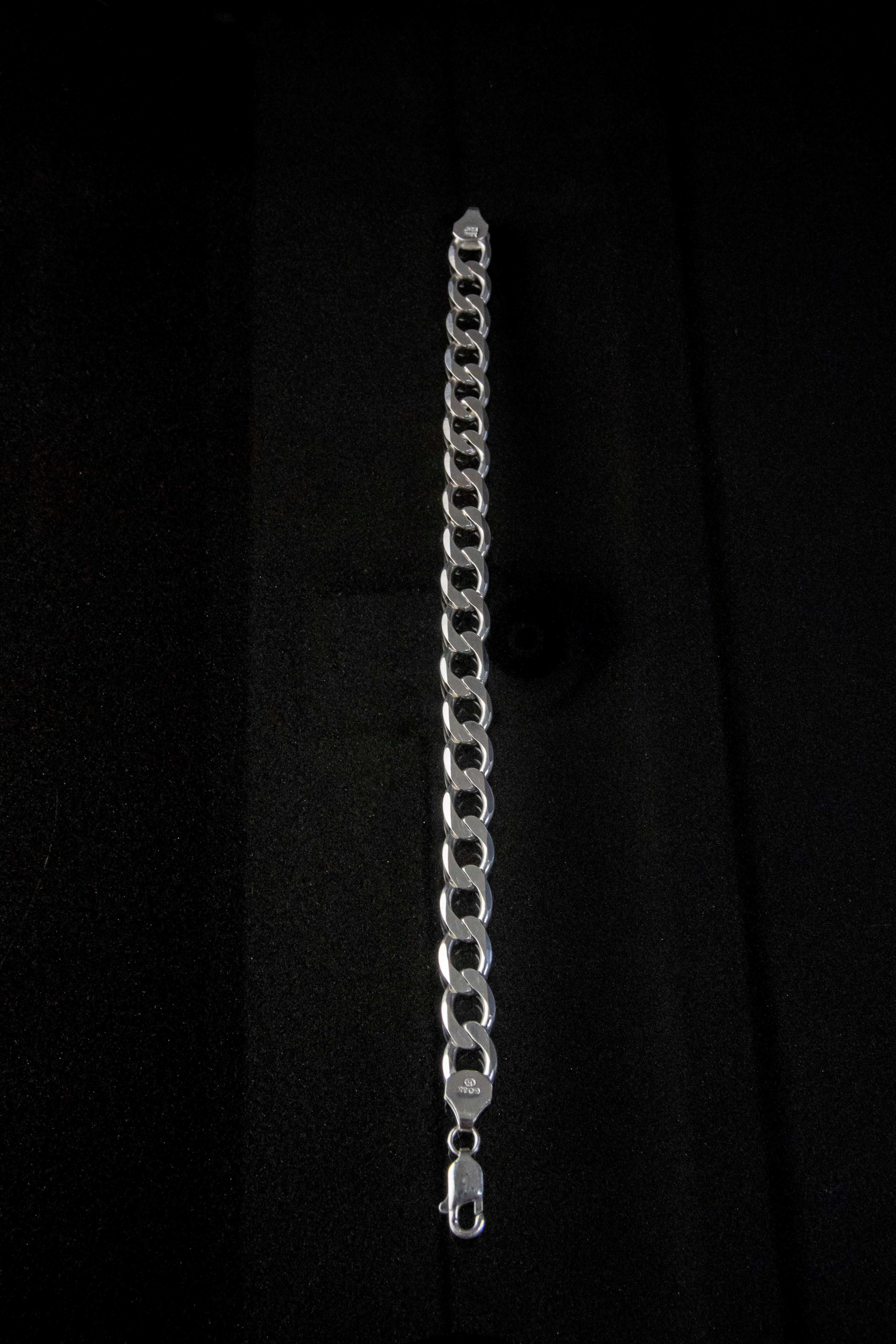 Pulso de Plata Esterlina, eslabón Barbado Abierto 8.5mm x 20cm