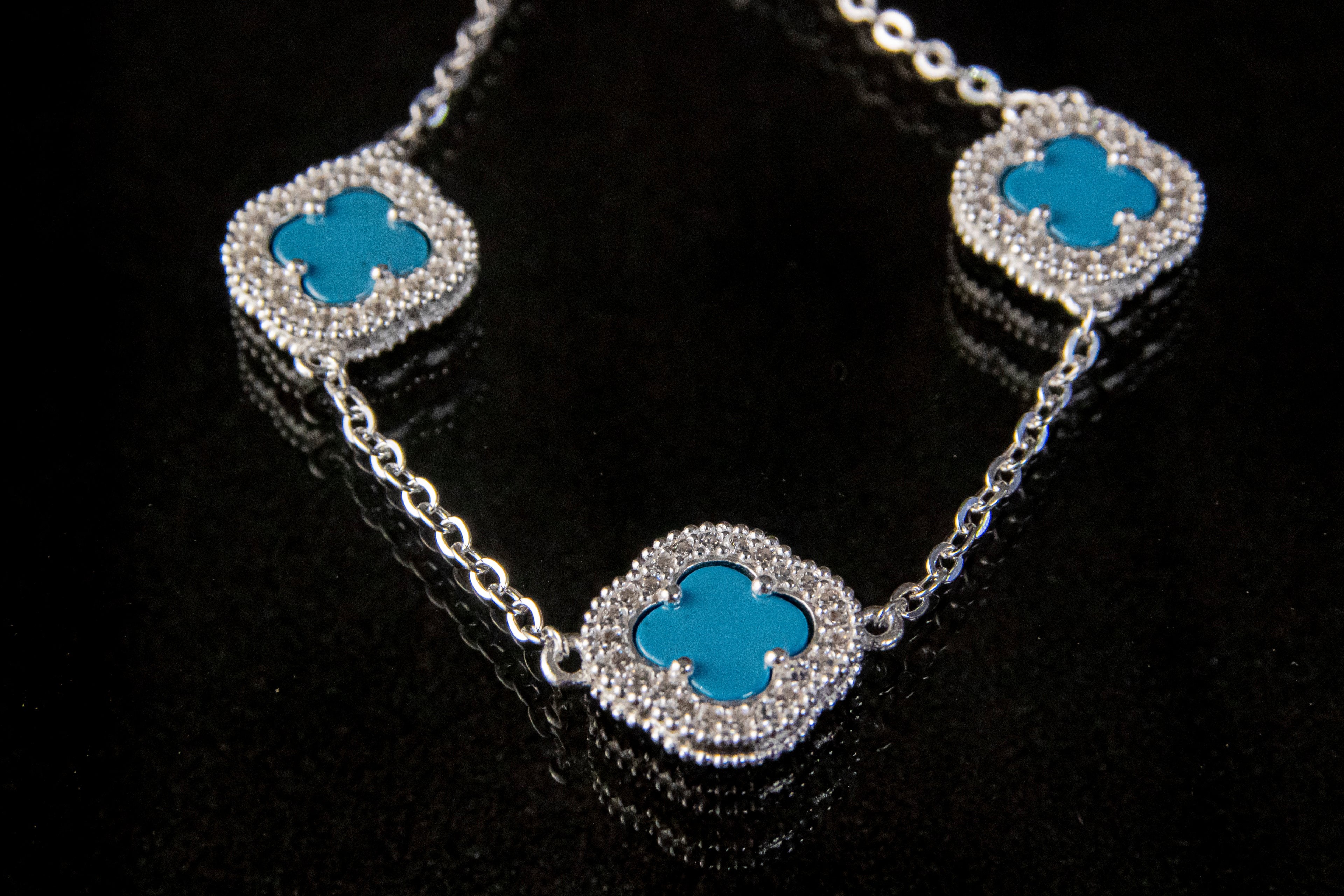 Brazalete De Plata Turca Con 3 Treboles Azul Turquesa Con zirconias 21cm de largo