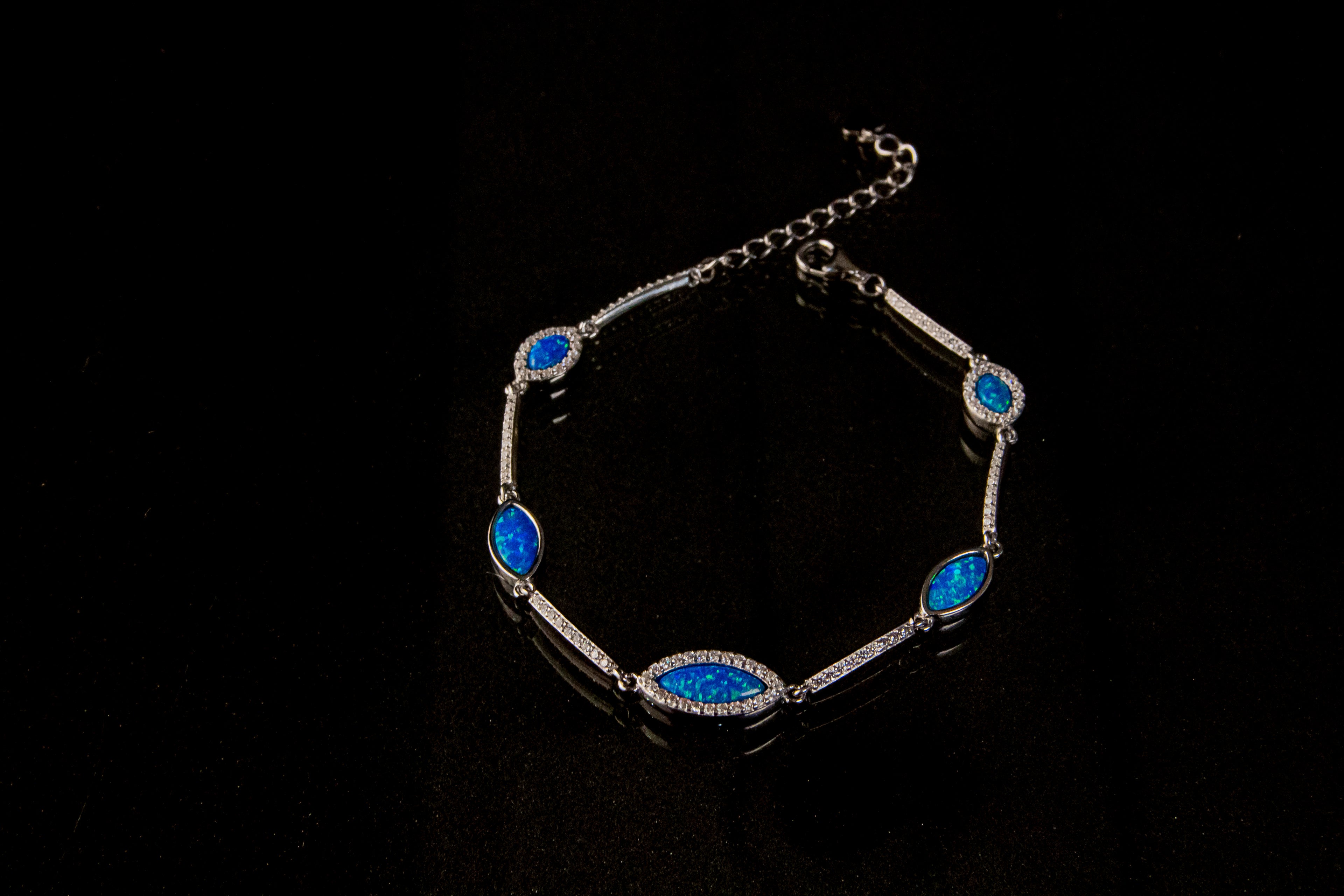 Brazalete de Plata Turca Con Piedras Turquesa Brillantes