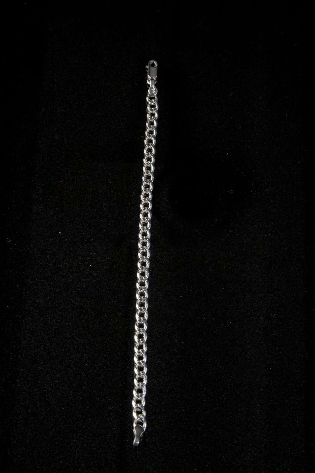 Pulso de Plata Esterlina, Eslabón Barbado Para Niño De 3.9mm x 14cm