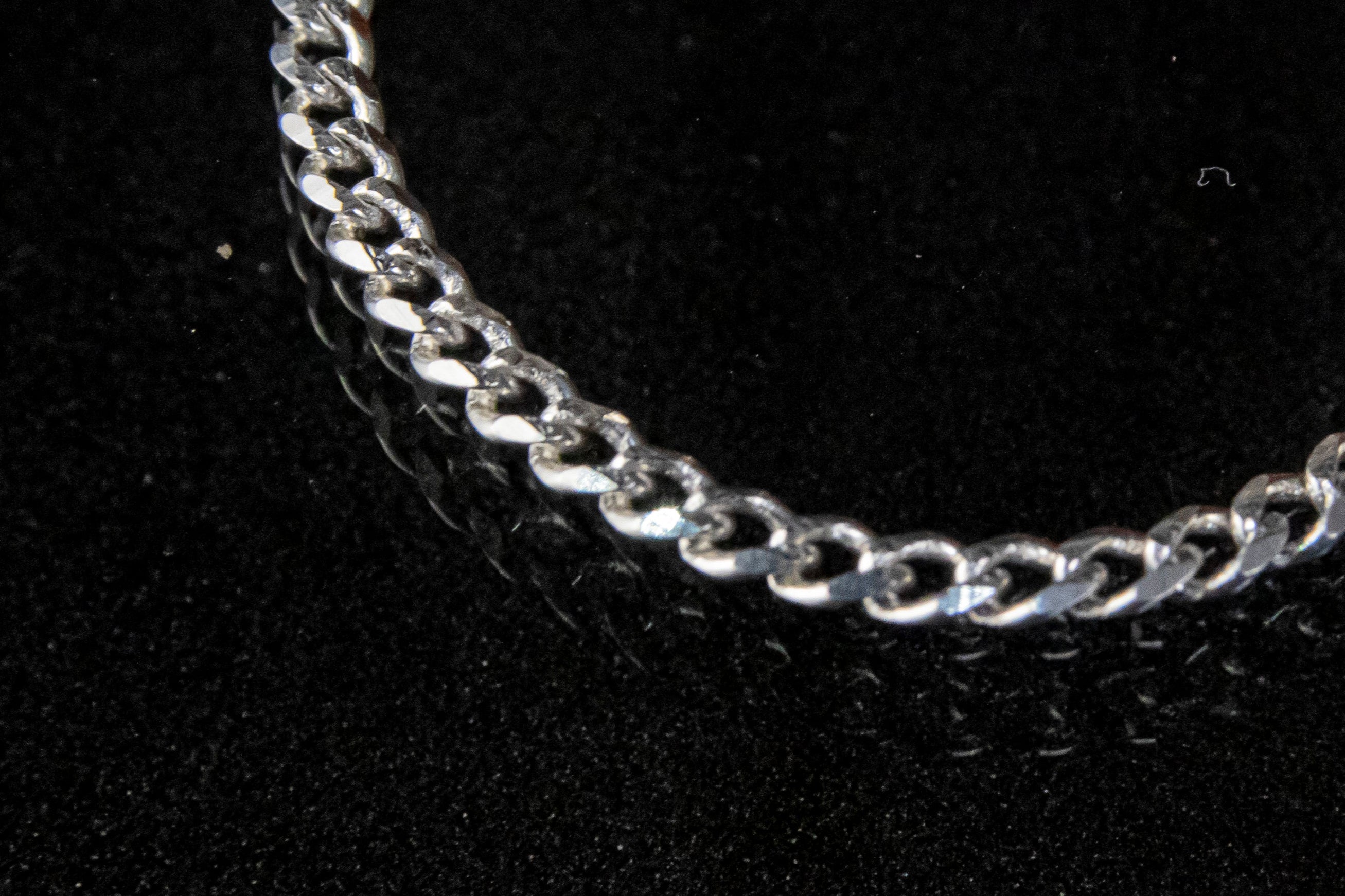 Pulso Cubano de Plata Esterlina, eslabón Diamantado 6.2mm x 21.5 cm